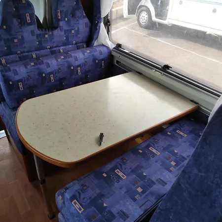 Rollo Motorhome * Tías